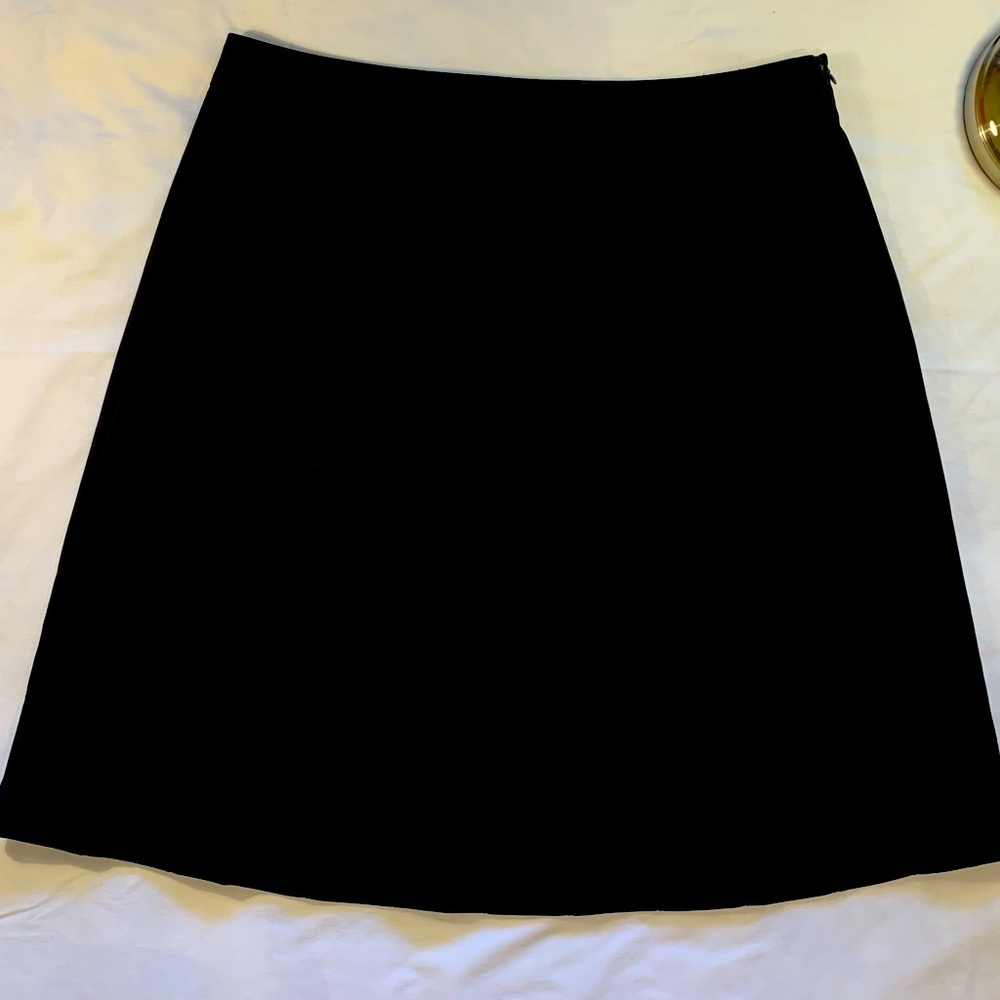 Skirt, knee length, pleated look, Ann Taylor 14P.